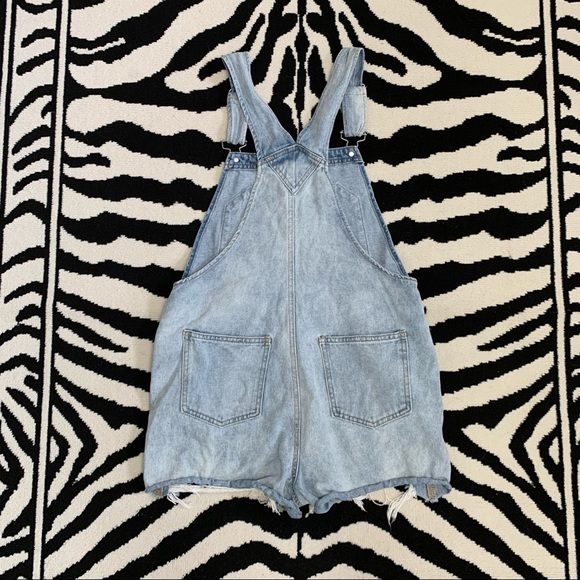 Wild Fable Women's Denim Bib Short Overalls Distressed Shortalls Size Medium - Picture 3 of 7
